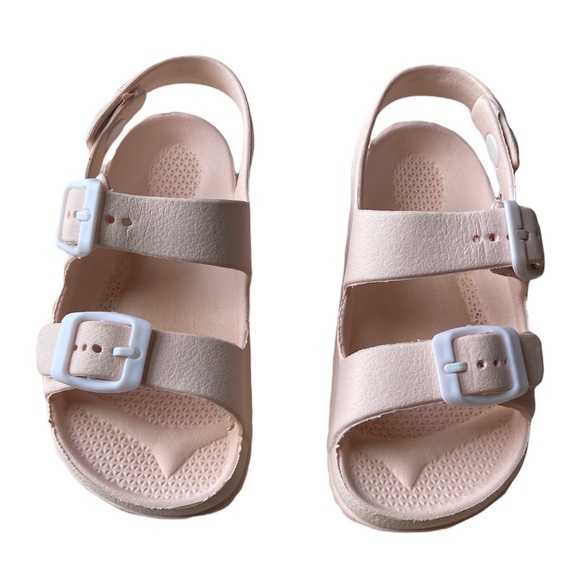 Sandals - Picture 2 of 4